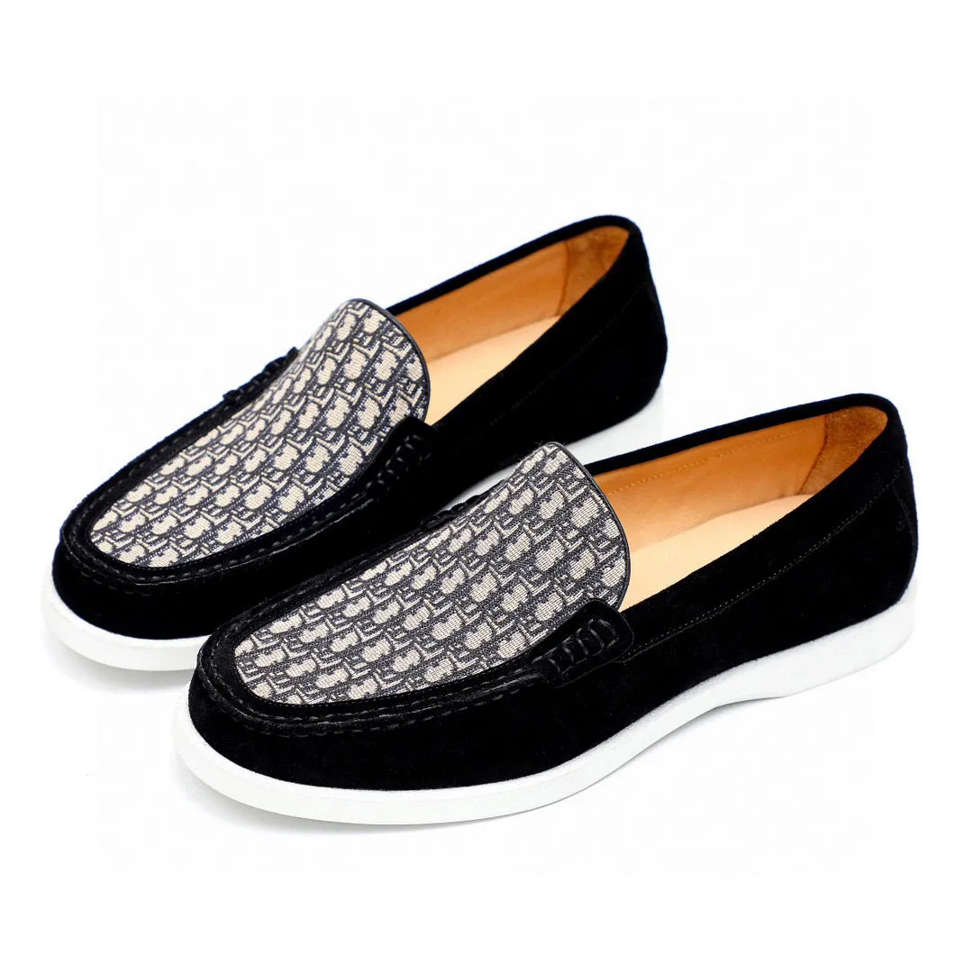 Men's shoes 💰460 💐Original packaging Product trademark: Dior "Dior" casual leather shoes Regular size: 38-44 (45.46.47🉑️Customized) Product materials: Selected Italian imported first-layer suede cowhide upper, imported water-dyed 🐂 cowhide lining. Strong three-dimensional visual effect, original rubber outsole Color: 3⃣️colors available